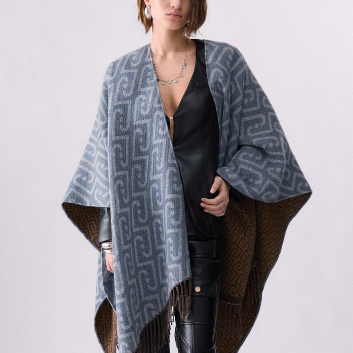 Poncho monogram jacquard